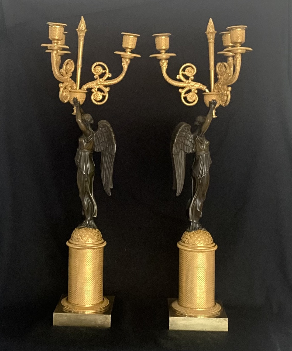 Paire de candélabres en bronze doré et patiné fin de l'époque empire-photo-1