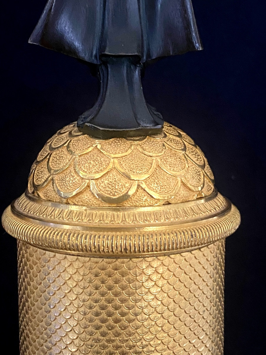 Paire de candélabres en bronze doré et patiné fin de l'époque empire-photo-2