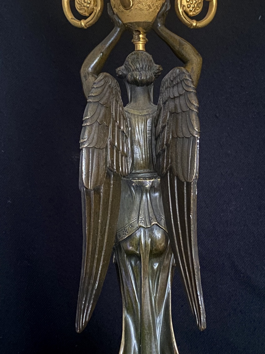Paire de candélabres en bronze doré et patiné fin de l'époque empire-photo-8