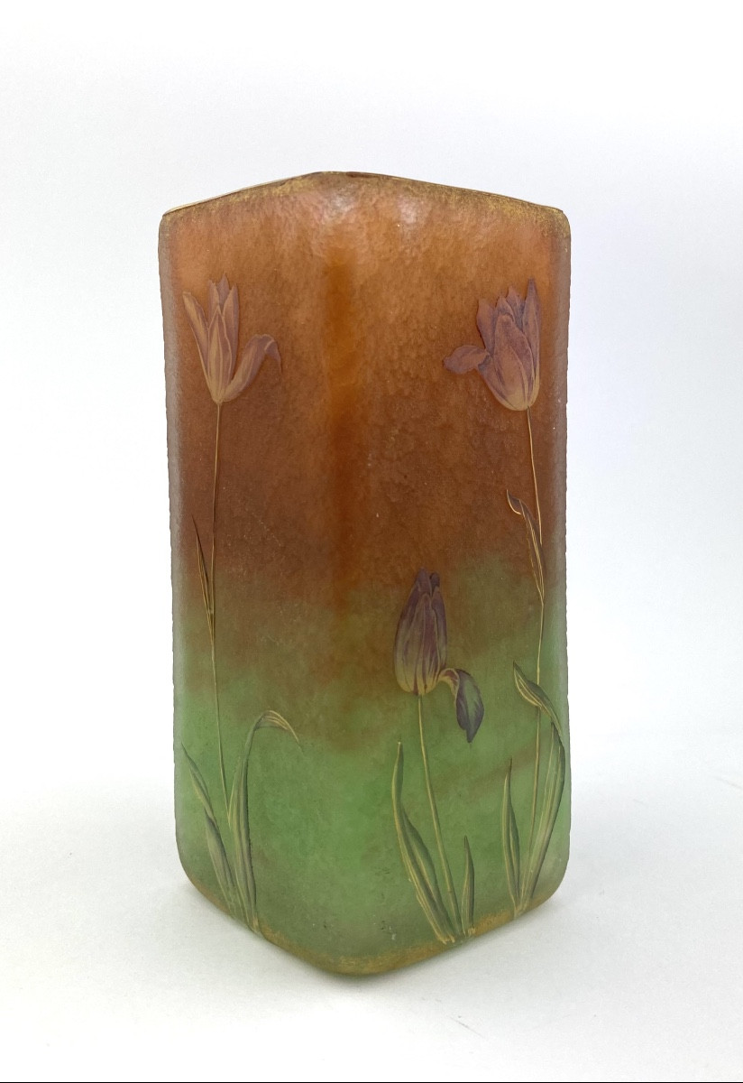 Daum Nancy, Square Vase Decorated With Enameled Wild Tulips, Circa 1900-photo-2