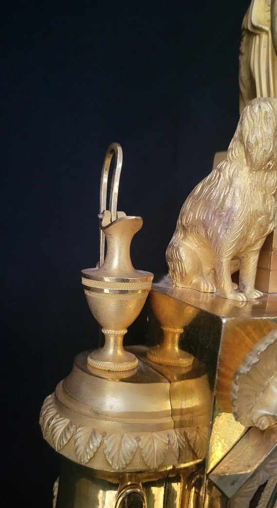 pendule  "la fileuse" et la fidélité en bronze doré fin XVIII ,début XIXème sciècle-photo-5