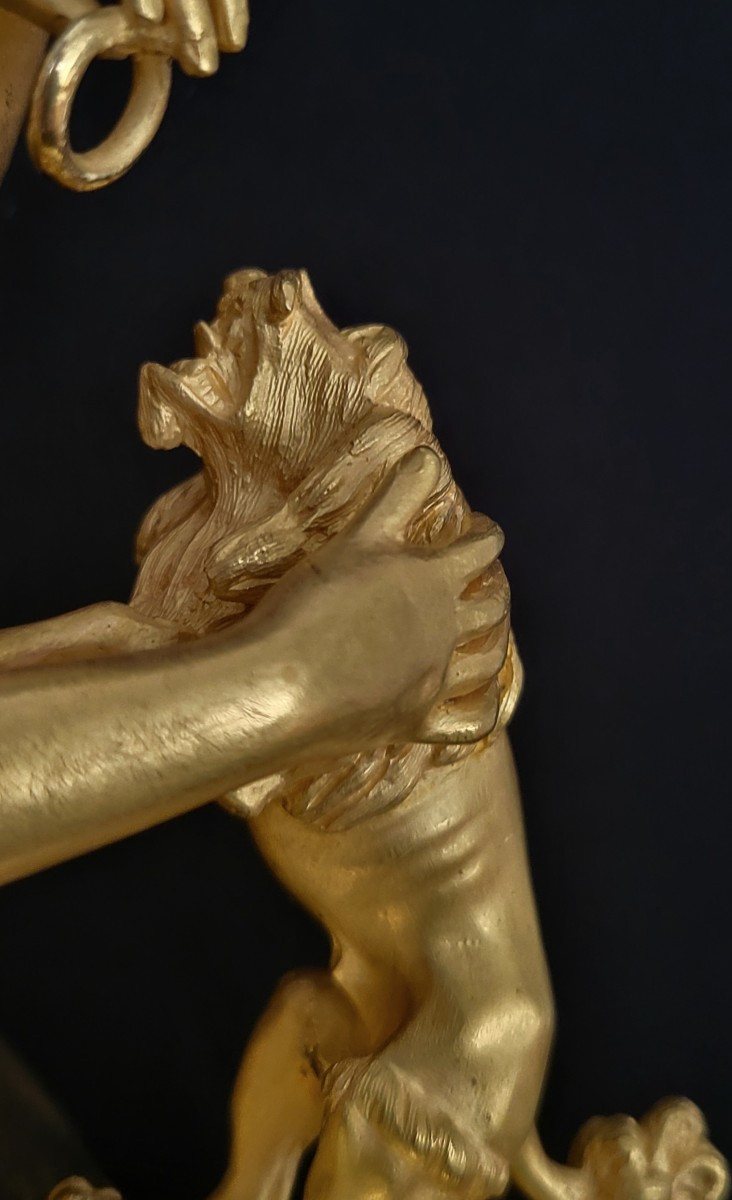 pendule en bronze doré "Vénus jouant avec son chien" dite char de vénus ",  époque empire -photo-4