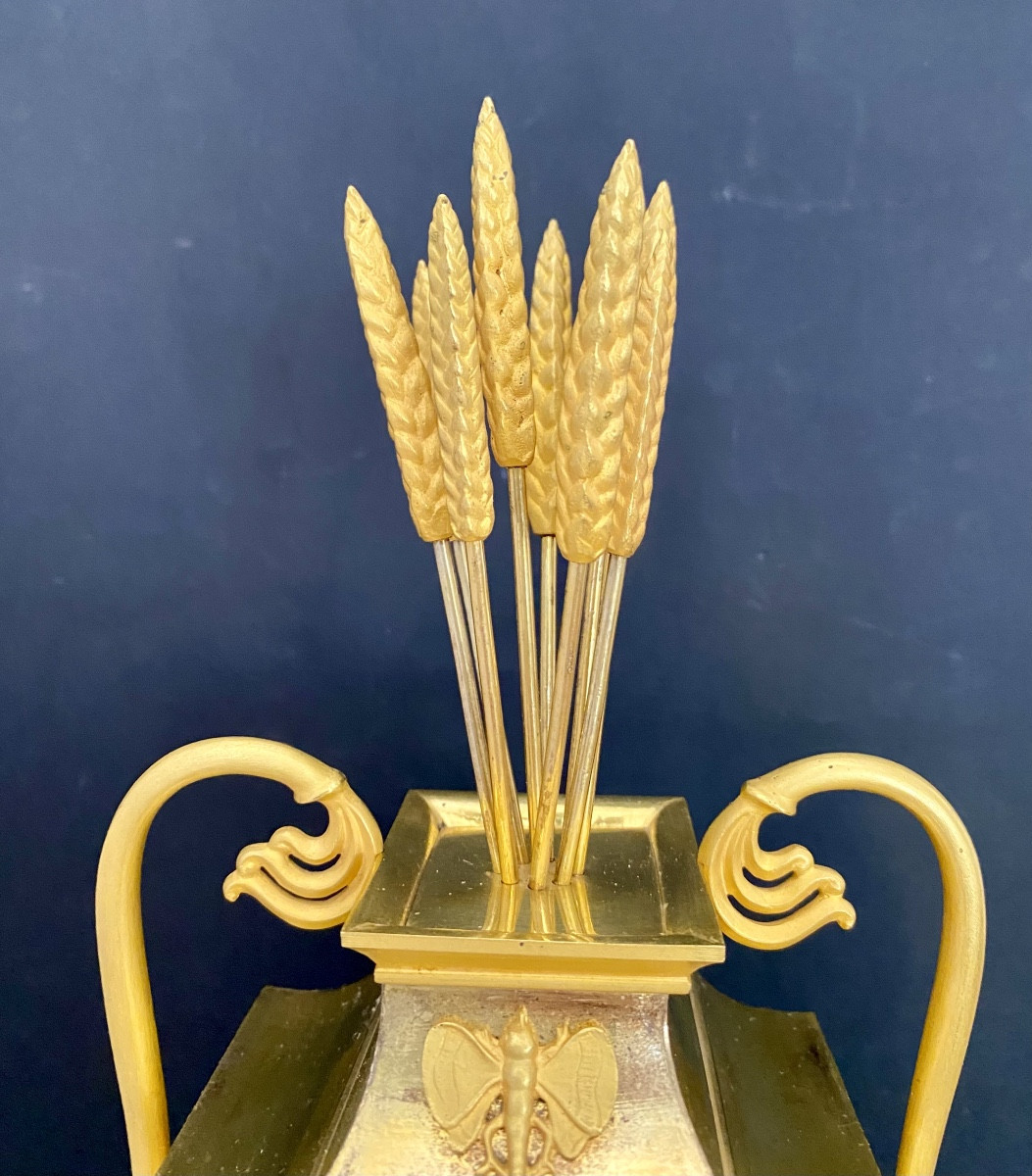 Gilt Bronze Vase Clock Circa 1820-photo-6