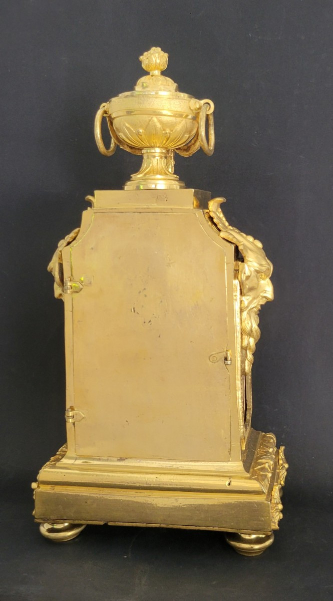 Clock In Gilded Bronze From The 18th Century, Attributed To Osmond-photo-4