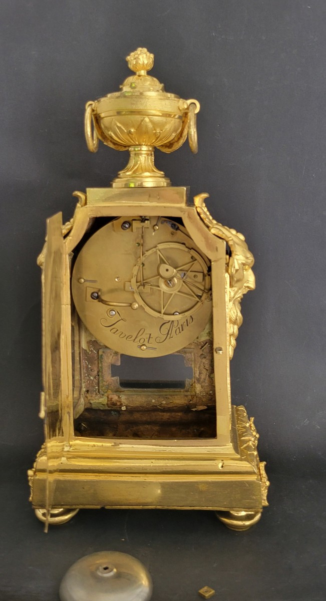 Clock In Gilded Bronze From The 18th Century, Attributed To Osmond-photo-3