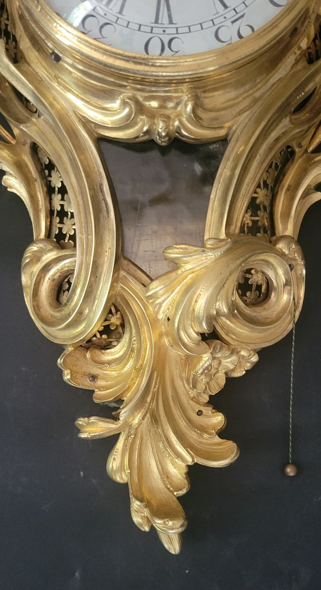 Alcove Cartel Clock In Chiseled And Gilded Bronze, Quarter-ringed,  Louis XV Period ,circa 1750-photo-3