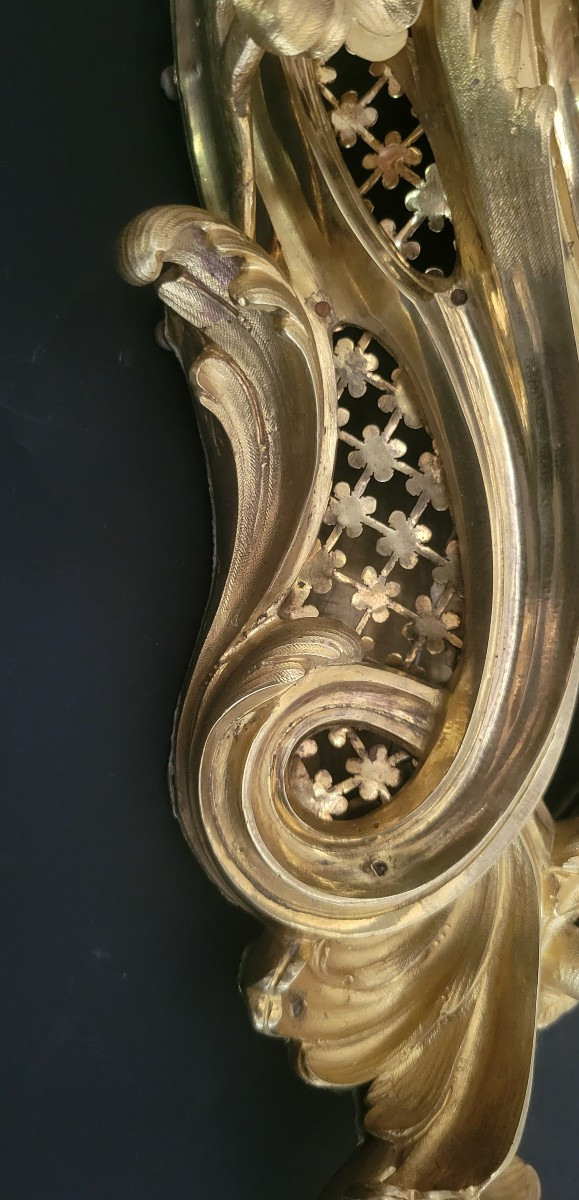 Alcove Cartel Clock In Chiseled And Gilded Bronze, Quarter-ringed,  Louis XV Period ,circa 1750-photo-3