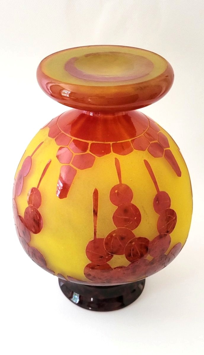 Schneider ; vase boule modèle "Groseilles" signé le Verre Français vers 1923-photo-1