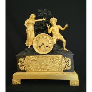 Pendule à l'exotisme, à l'Indigène "la fuite d'Atala et Chactas" en bronze doré patiné vers1830