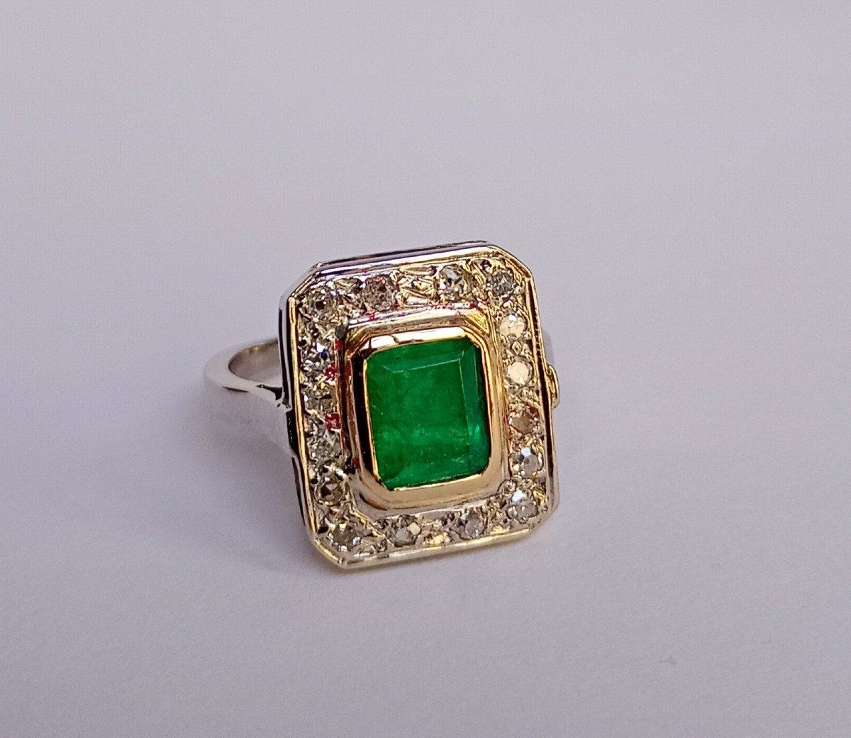 Bague Art Déco sertie d'une émeraude-photo-2