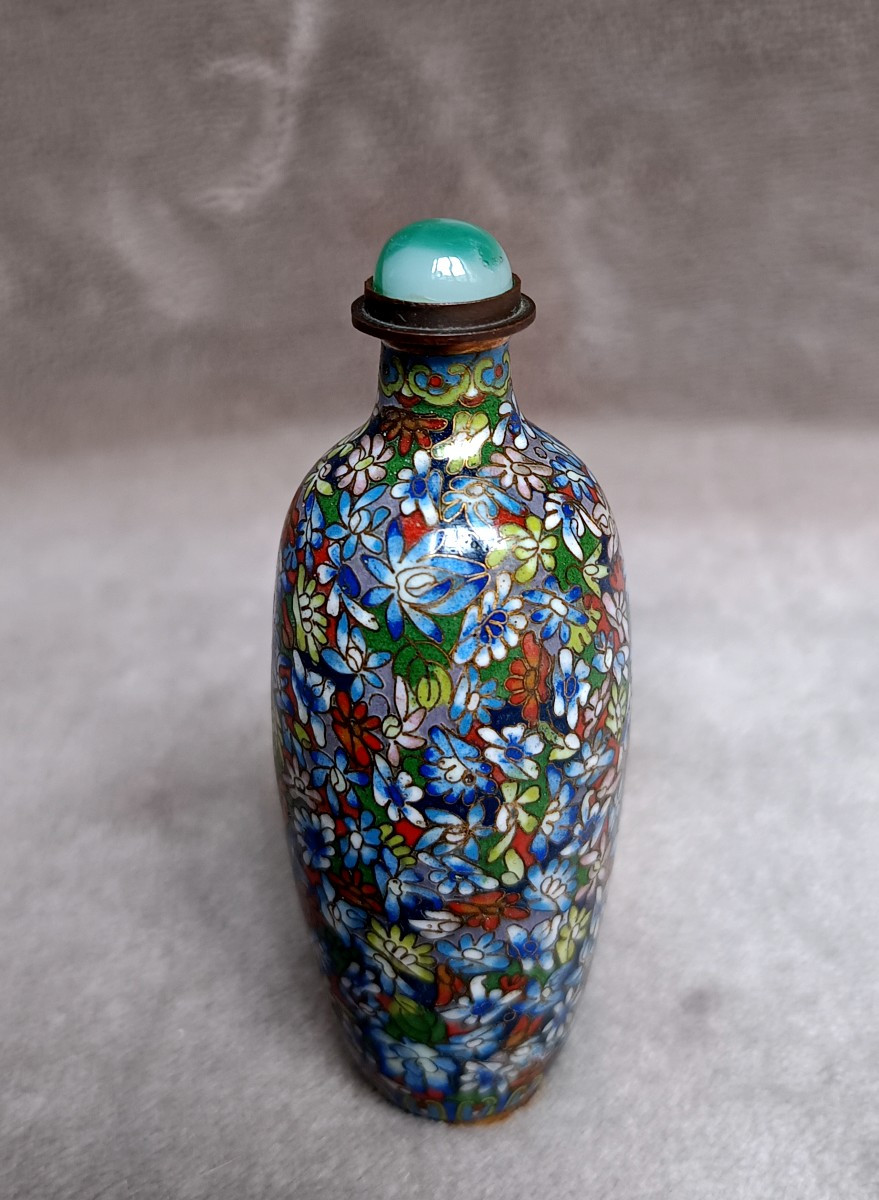 China - Cloisonné Enamel Snuffbox