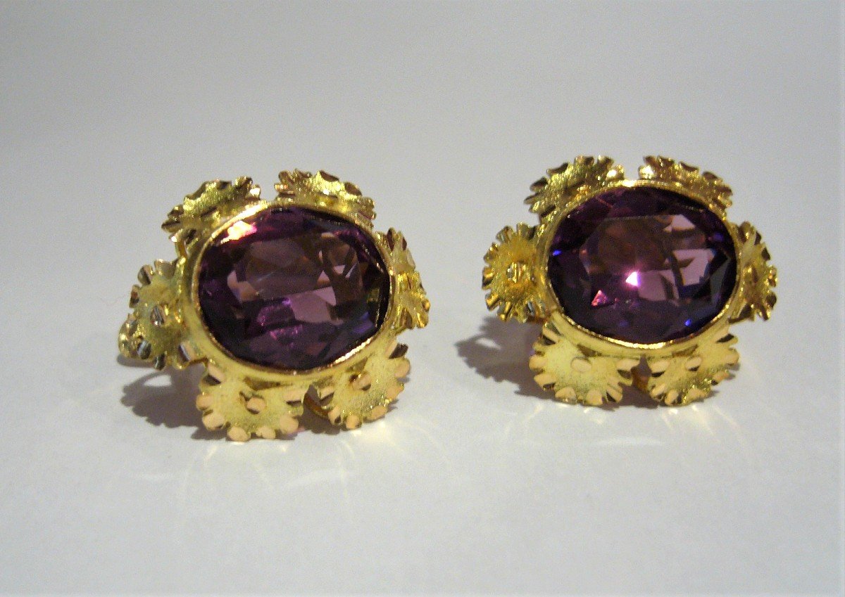 Paire de boucles d'oreilles or et améthystes