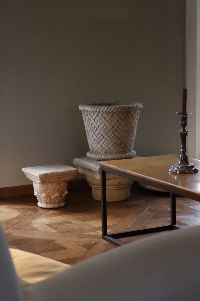Single Piece White Marble Basin