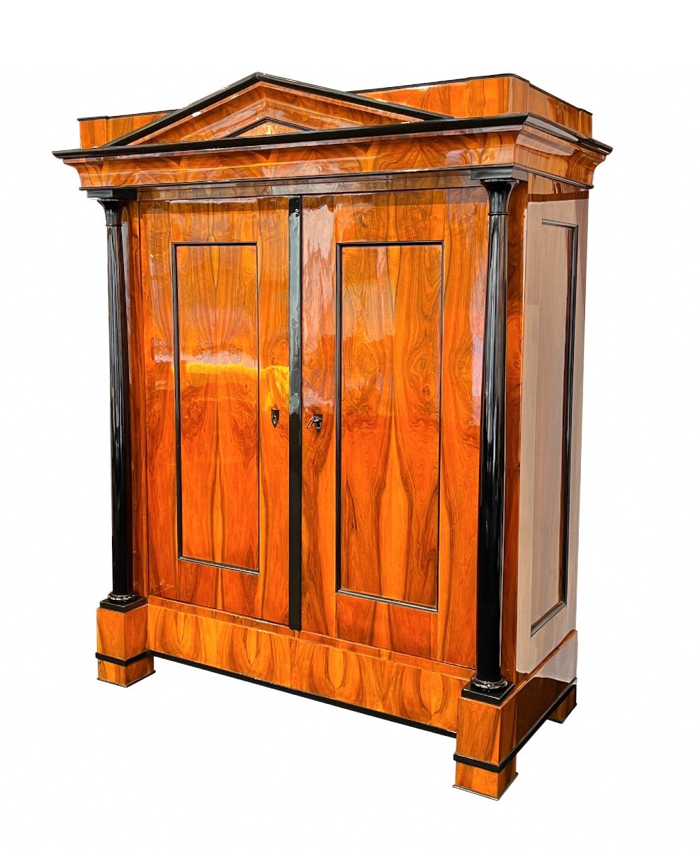 Armoire Biedermeier, Placage De Noyer, Allemagne Centrale Vers 1825-photo-2
