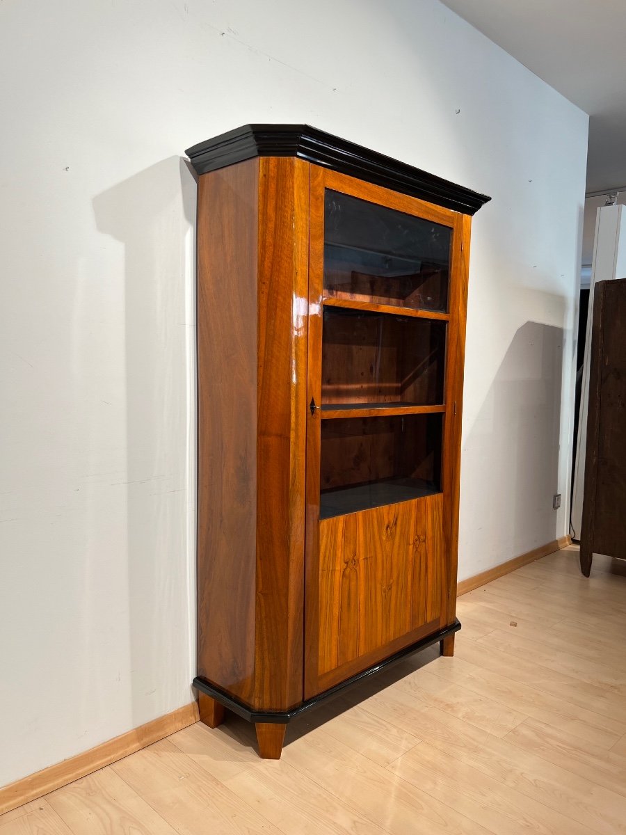 Biedermeier Bookcase, Walnut, Glass, Austria Circa 1825-photo-2