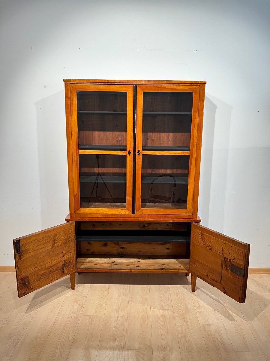 Biedermeier Showcase Or Vitrine, Cherry Veneer, Glass, South Germany Circa 1830-photo-4