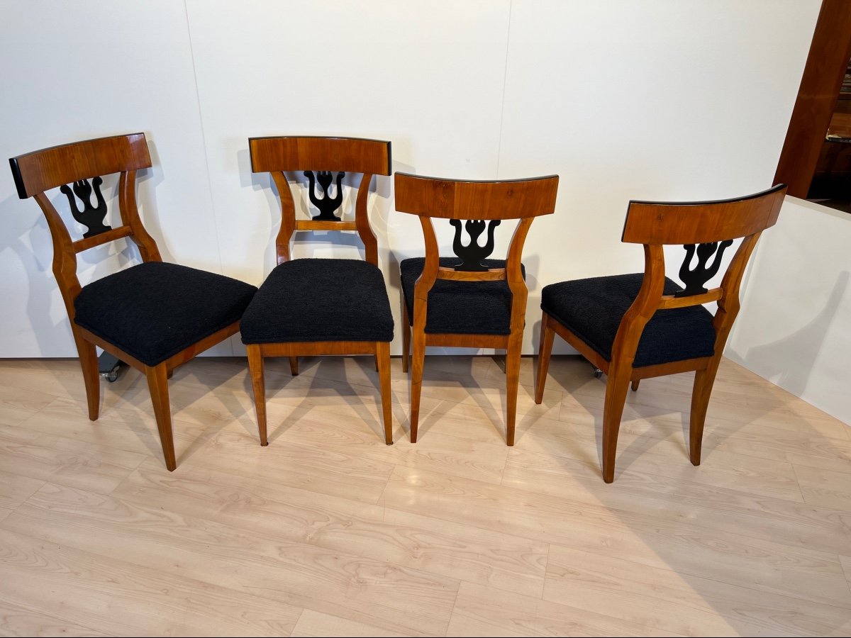 Set Of Four Biedermeier Chairs, Cherry Wood, South Germany Circa 1830-photo-3