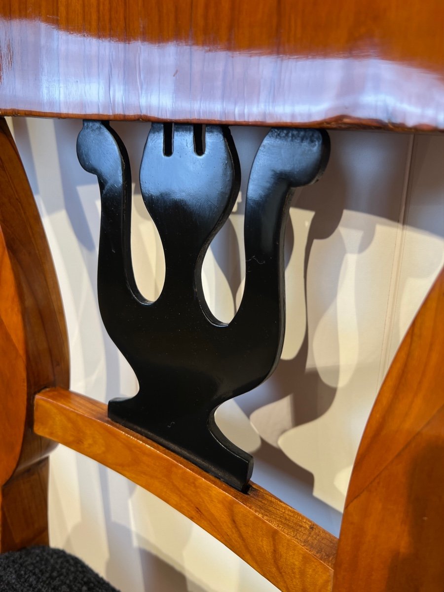Set Of Four Biedermeier Chairs, Cherry Wood, South Germany Circa 1830-photo-3
