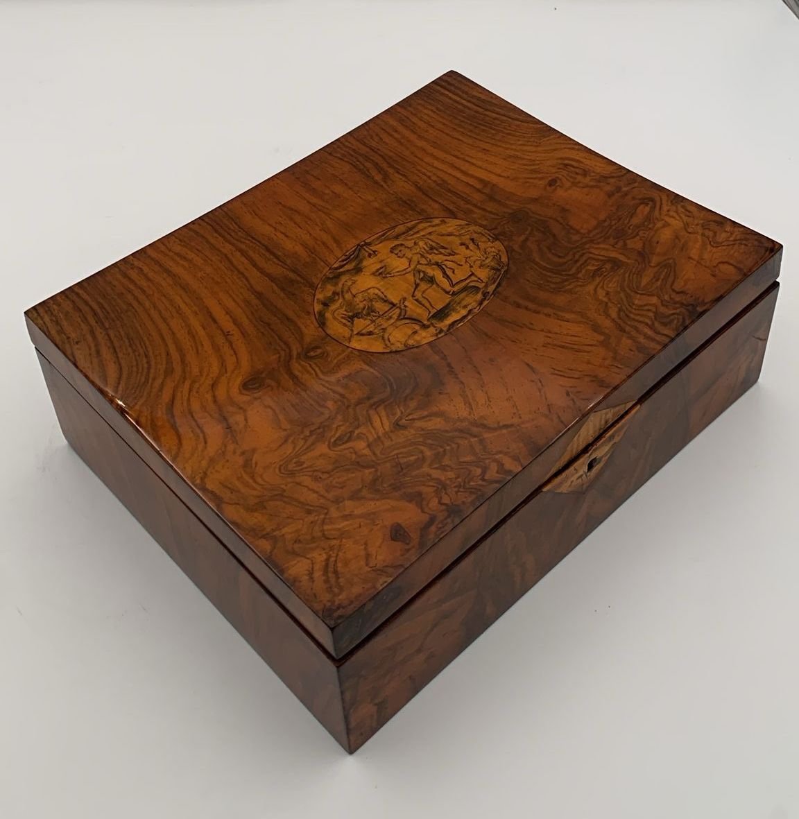 Biedermeier Box, Walnut Veneer, Ink Painting, Austria Circa 1820-photo-4