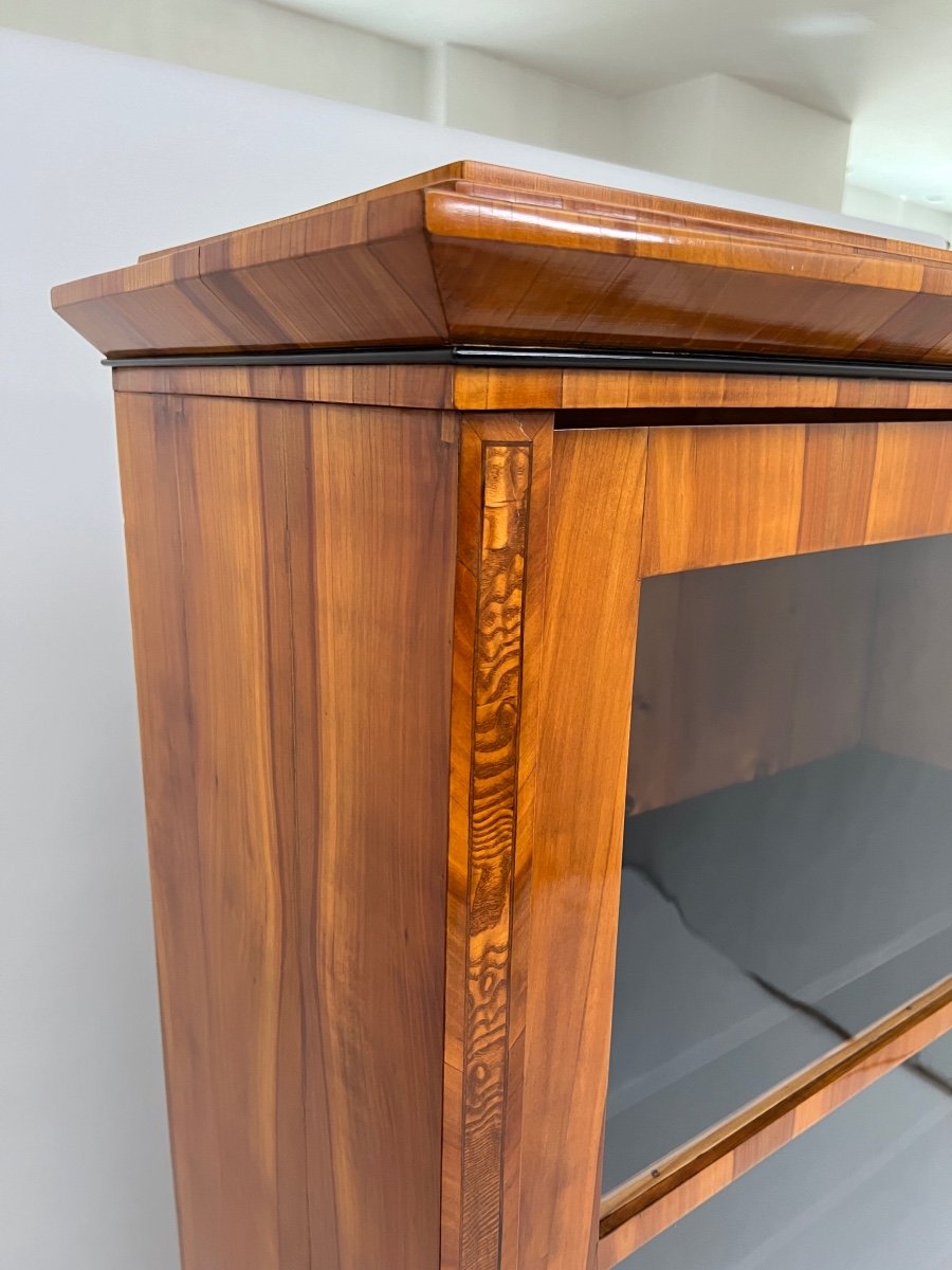 Biedermeier Display Cabinet, Cherry Veneer, Ash Burl, Austria Circa 1820-photo-4