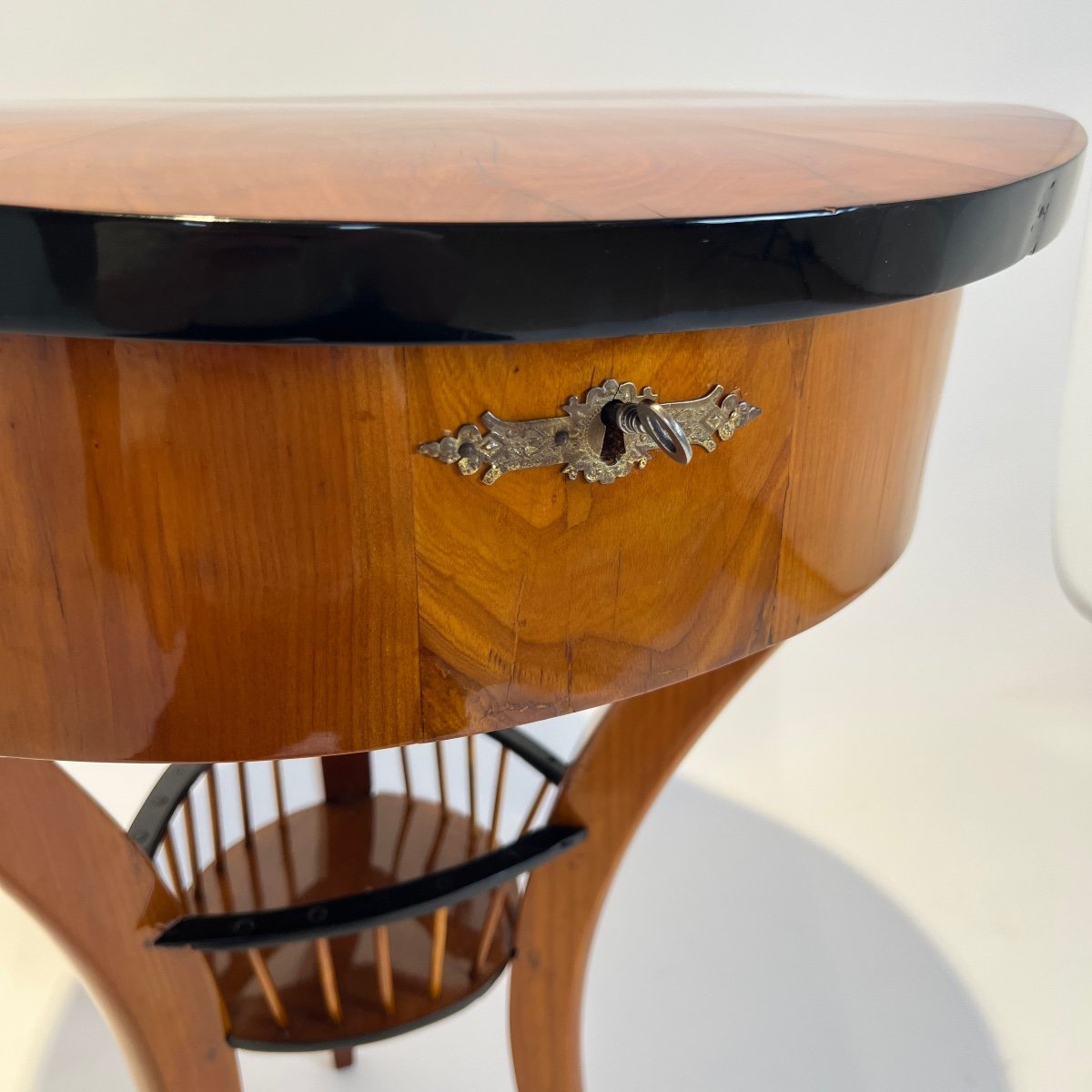 Table De Couture Biedermeier, Bois De Cerisier, Allemagne Du Sud Vers 1820-photo-2