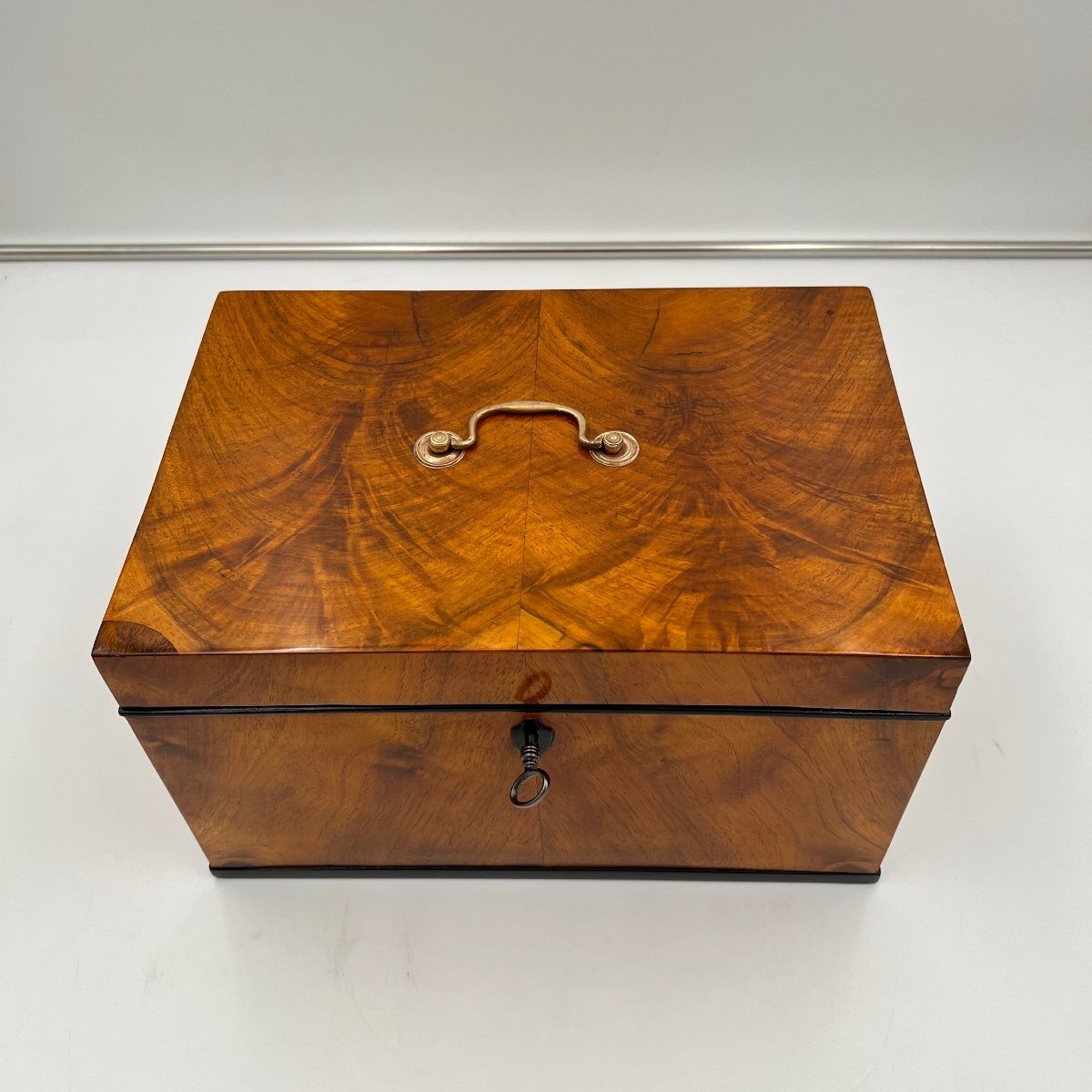 Large Biedermeier Chest Or Box, Walnut, Brass, South Germany Circa 1820-photo-1
