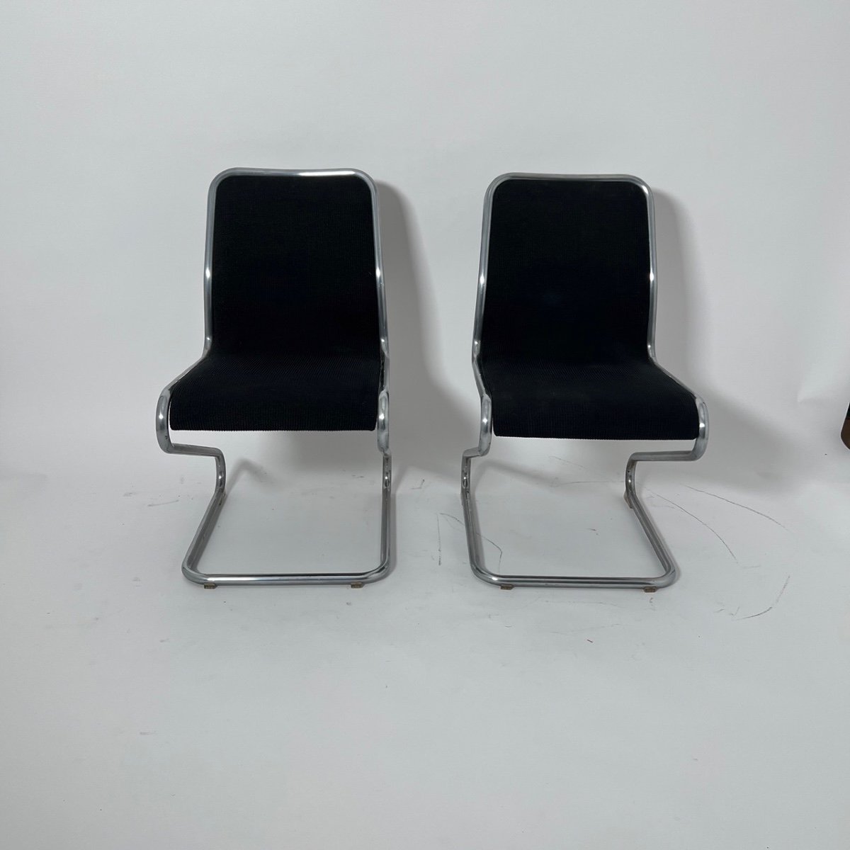 Paire Moderne De Chaises En Forme De Z, Tube d'Acier Et Tissu Noir, Italie Circa 1970-photo-3