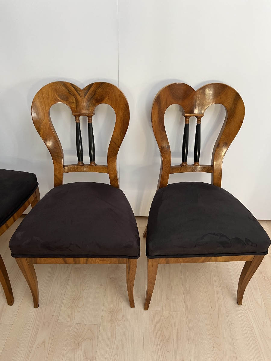 Ensemble de 4 chaises Biedermeier, noyer, daim brun, Allemagne vers 1825-photo-2