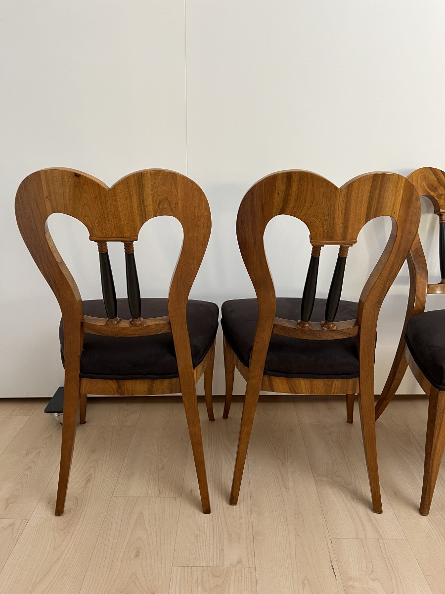 Ensemble de 4 chaises Biedermeier, noyer, daim brun, Allemagne vers 1825-photo-3