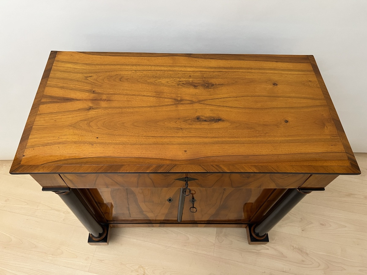 Buffet Biedermeier, placage de noyer, Allemagne du Sud vers 1825-photo-5