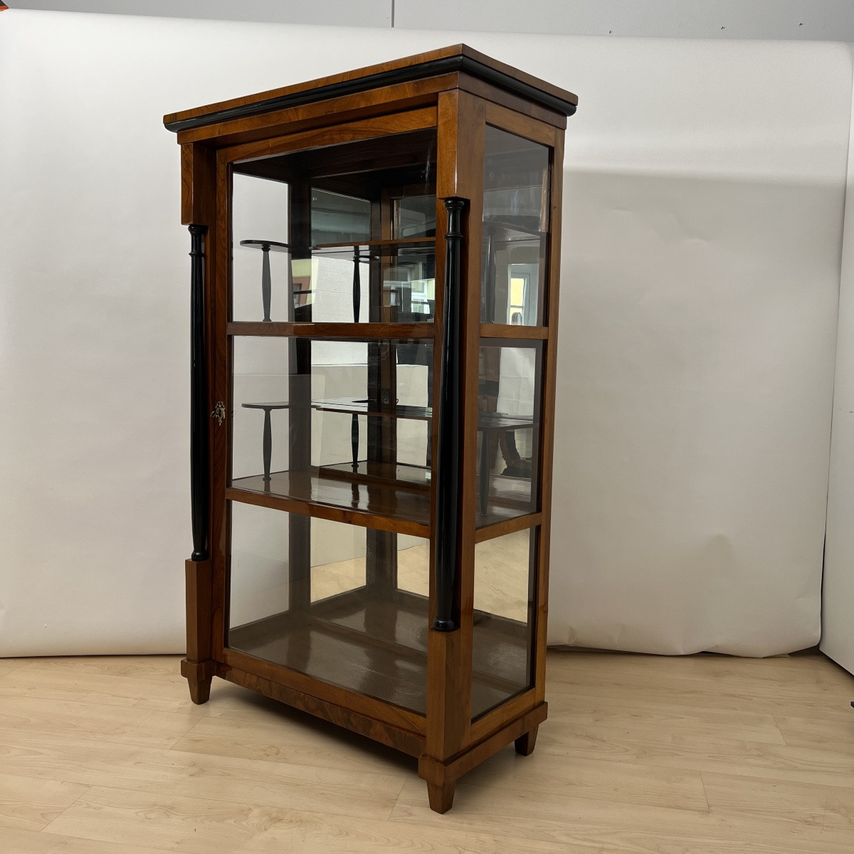 Biedermeier Vitrine, Three Sides Glassed, Walnut, South Germany Circa 1830-photo-3