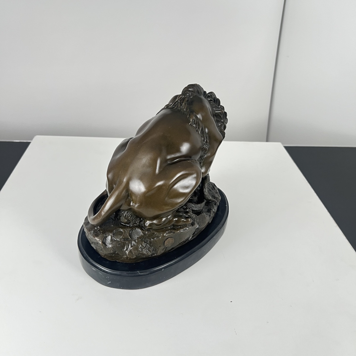 Sculpture en bronze, lion avec serpent, d'après A. Barye, France, XXe siècle-photo-5