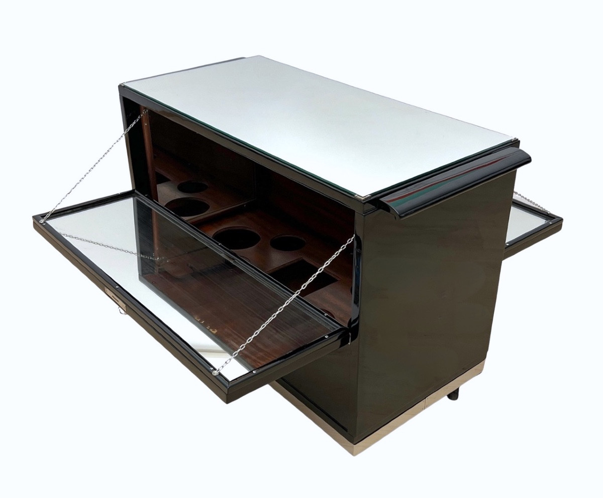 Art Deco Bar Cart, Piano Black Lacquer, Mahogany, Mirror, France, Circa 1930