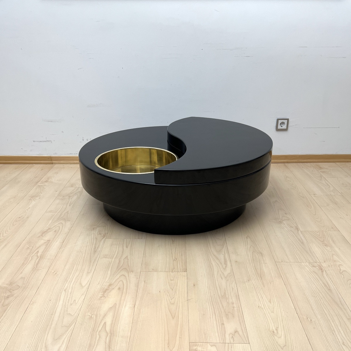 Willy Rizzo Design Coffee Table 'yin Yang', Black Lacquer And Brass, Italy, Circa 1970-photo-3