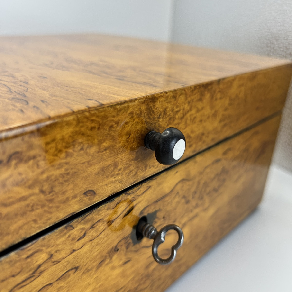 Coffret Biedermeier, bouleau glacé, Laiton, Allemagne, vers 1840-photo-6