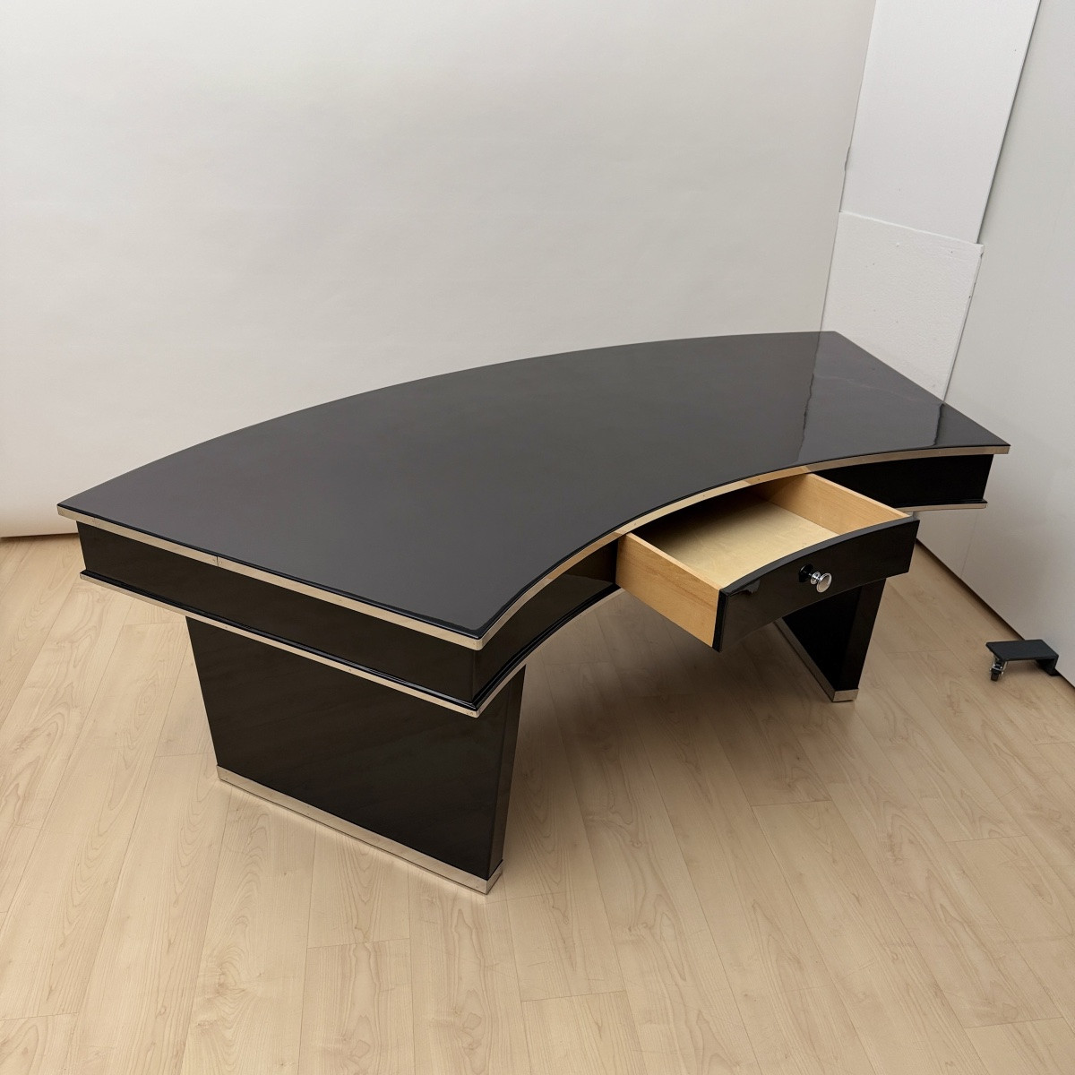 Bureau Art déco, laqué noir, métal, France, vers 1950-photo-2