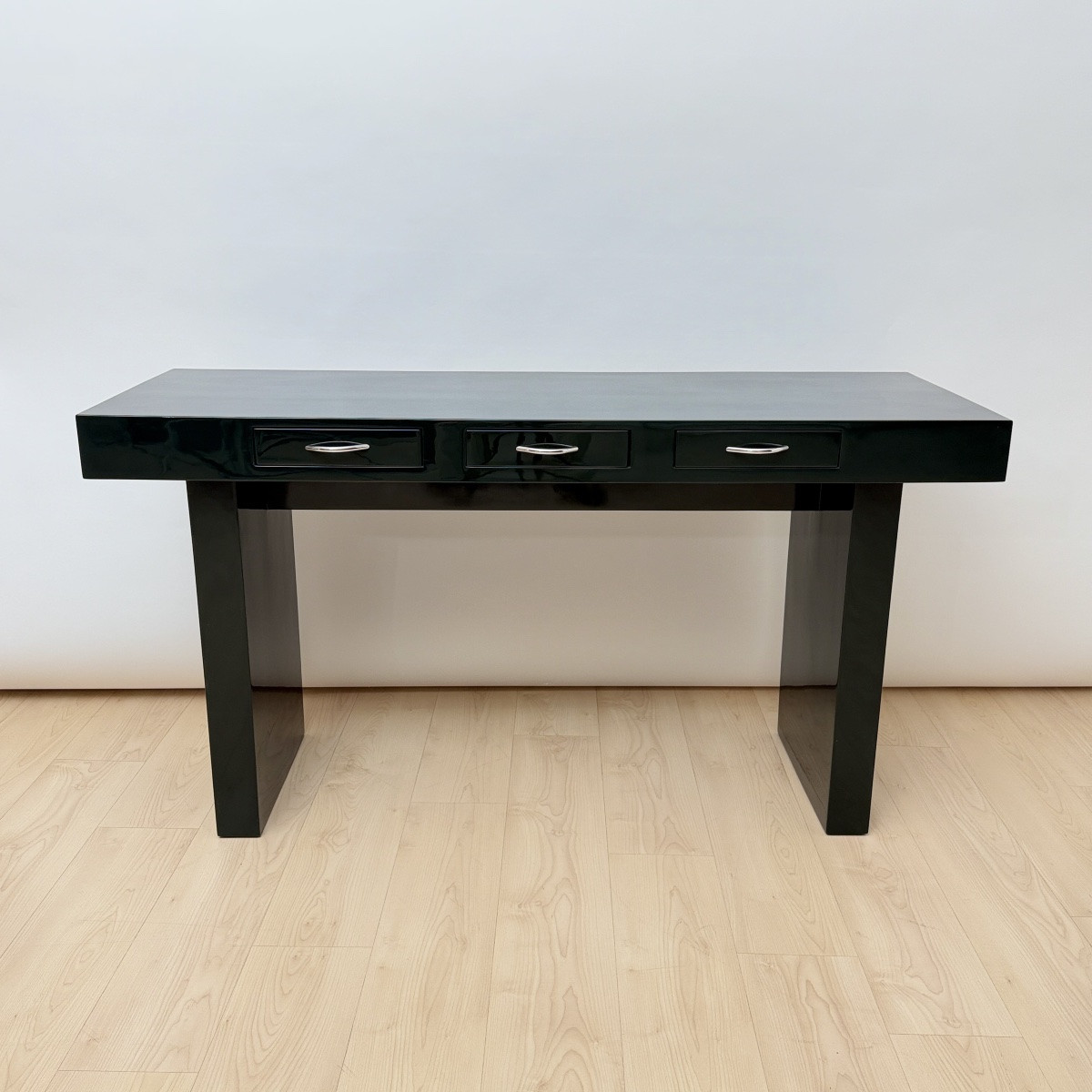 Designer Console Table, Green Lacquer, Walnut, Chrome, Italy, Circa 1970-photo-2