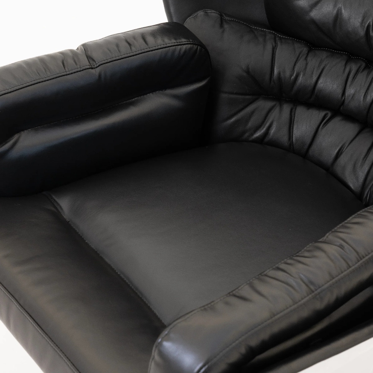 Elda Chair, Joe Colombo, Black Leather, Off-white Shell, Italy, Circa 1970-photo-1