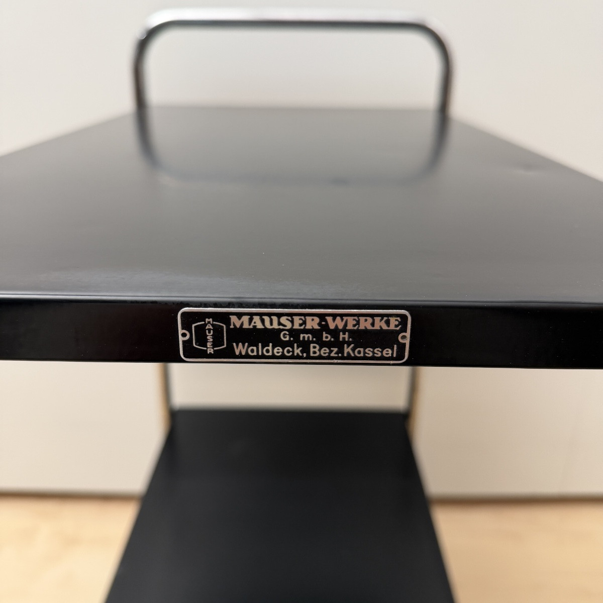 Table d'appoint en tube d'acier de Mauser Werke, noir et chrome, Allemagne, vers 1950 -photo-4