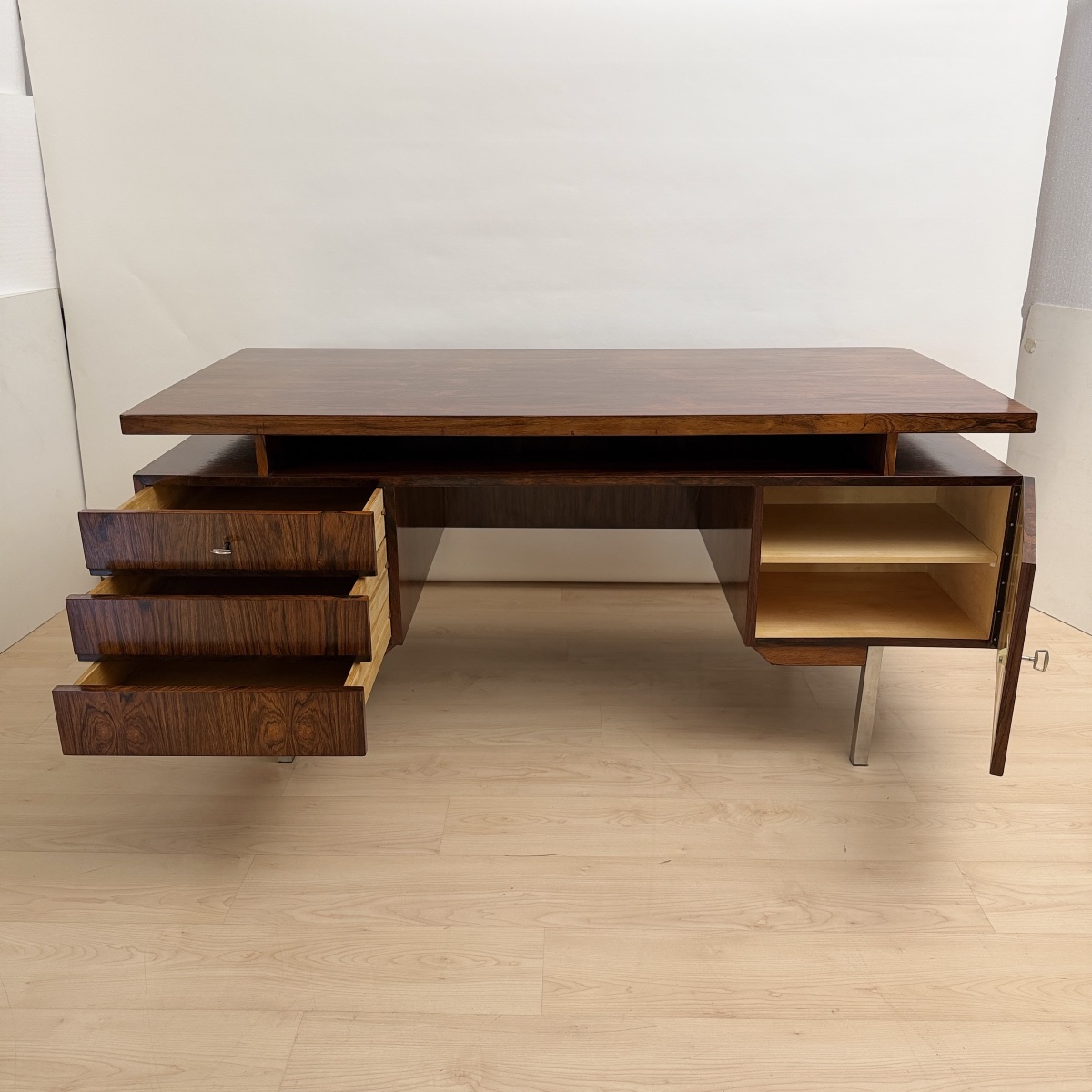 Mid-century Modern Desk, Rosewood Veneer, Germany, Circa 1960-photo-4