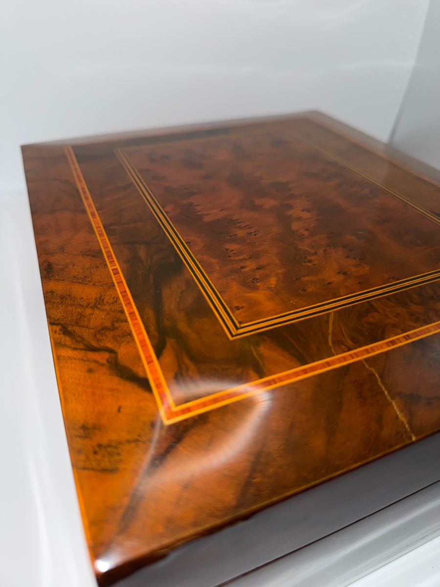 Neoclassical Dressing Table, Inlaid Walnut, Velvet Interior, Southern Germany, Circa 1900-photo-5