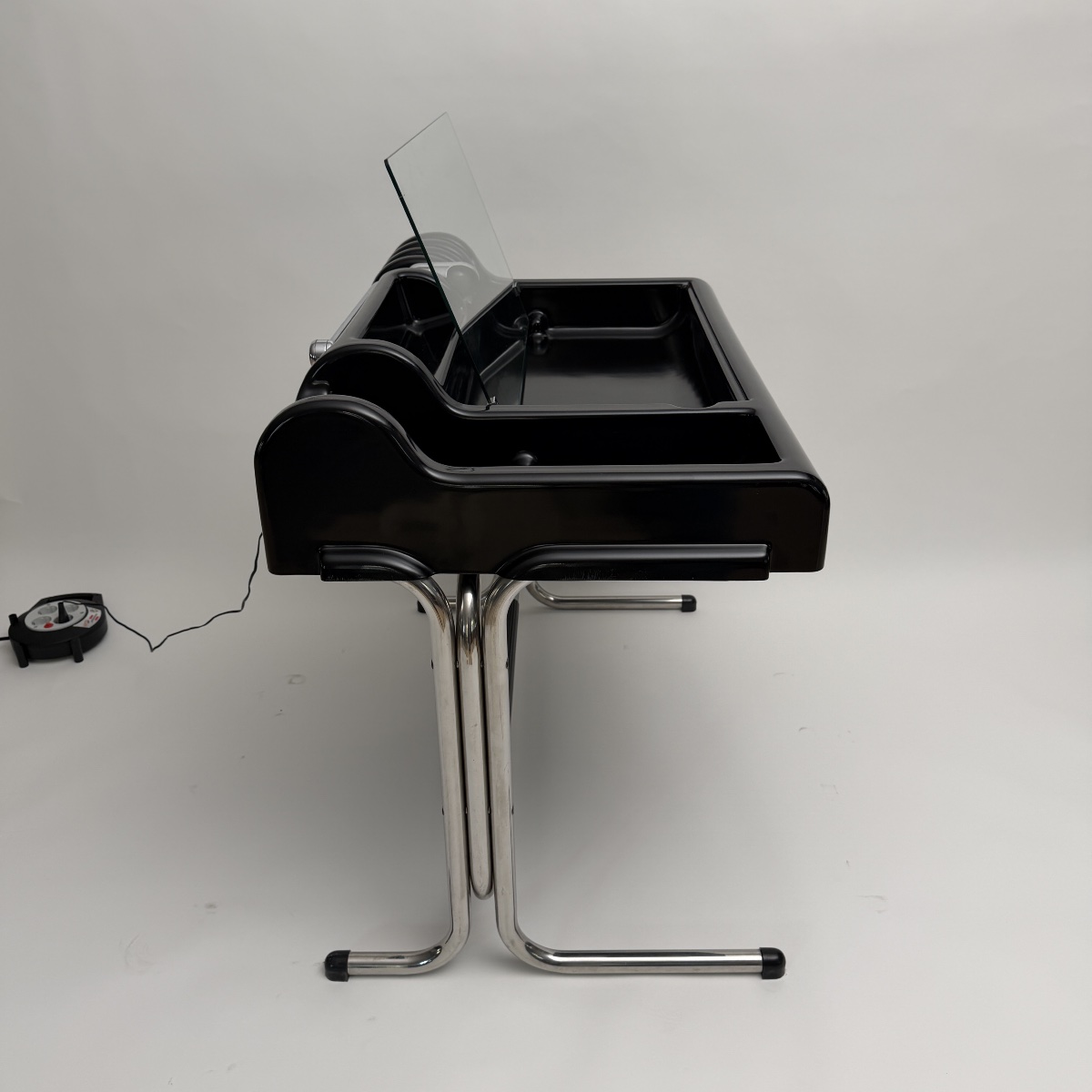Black “orix” Desk By Vittorio Parigi & Nani Prina For Molteni, Italy, 1970s-photo-1