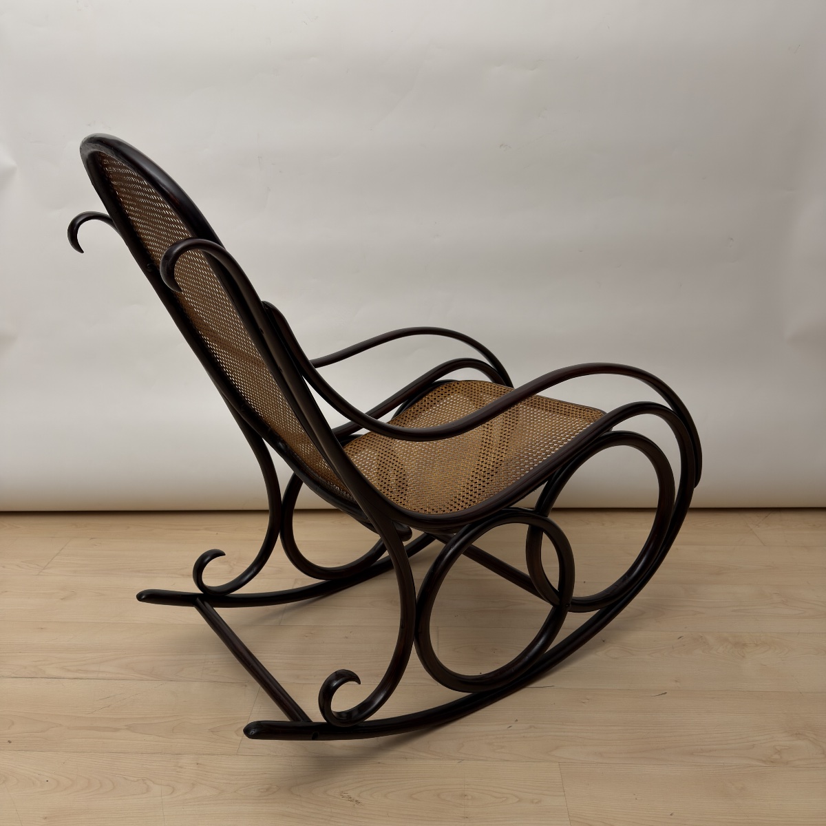 Art Nouveau Rocking Chair Made Of Bentwood, Austro-hungarian, Circa 1900-photo-3