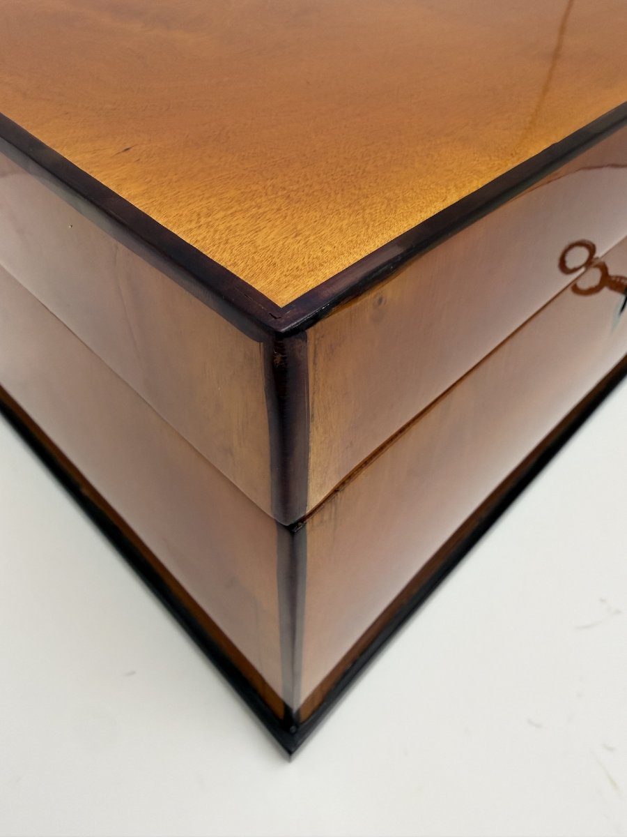 Coffret de style Biedermeier, placage de bouleau, ébène, sud de l'Allemagne, vers 1830-photo-3