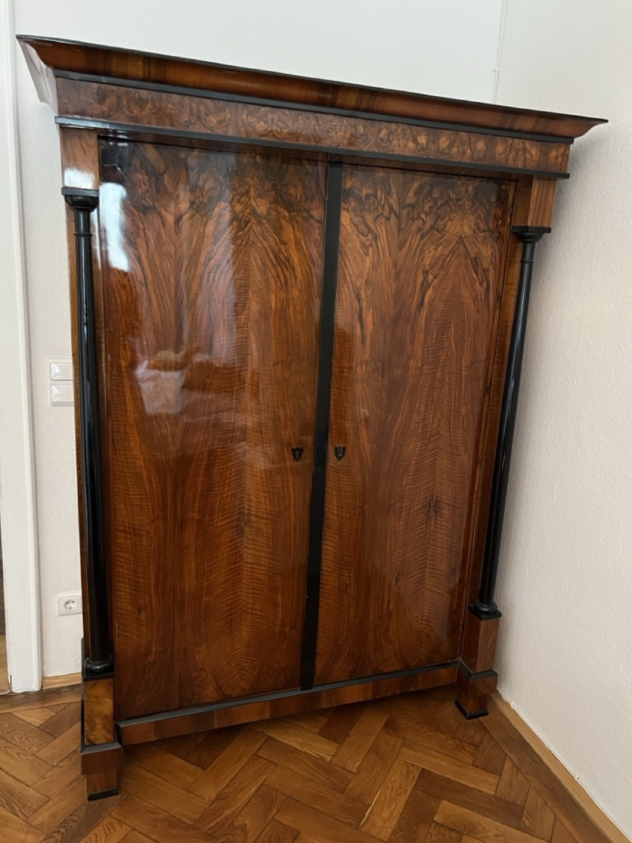 Armoire Biedermeier, Placage De Noyer Et Colonnes Pleines, Autriche Vers 1820-photo-4