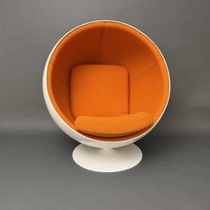 Ball Chair de Asko, Eero Aarnio, blanche et orange, Finlande, années 1960