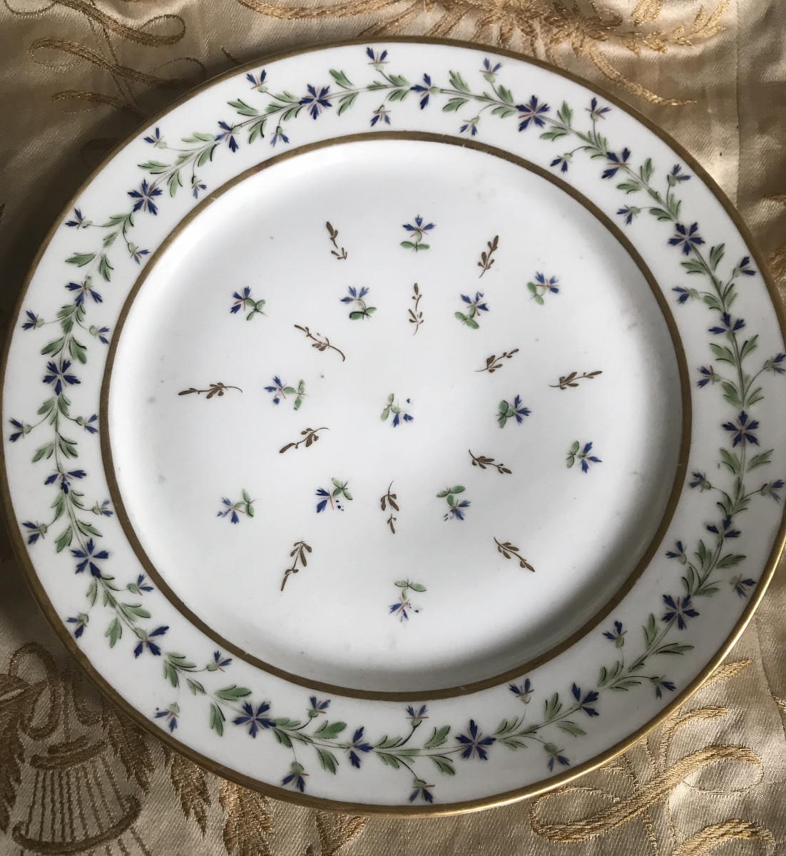 Six Plates And A Porcelain Dish With Cornflower Decoration, Late 18th Century 