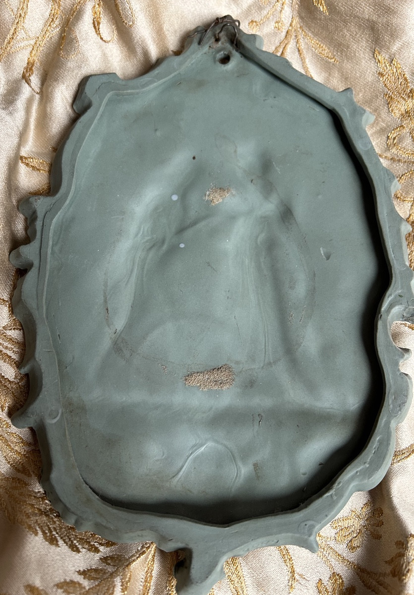 Plaque en jasperware ou biscuit de porcelaine dans le goût de la Manufacture de Wedgwood XIX e -photo-3