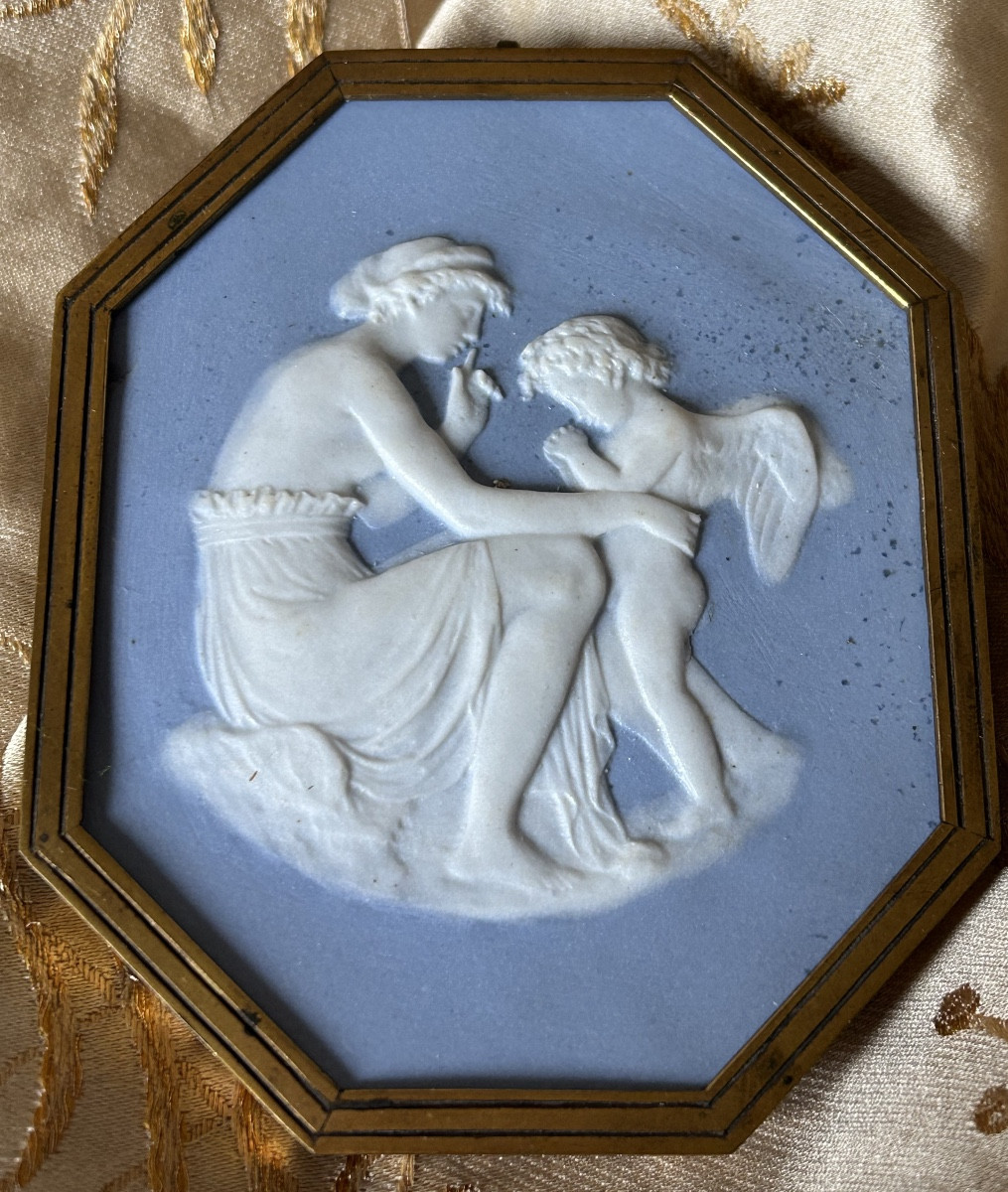 Wedgwood Medallion In Pale Blue Jasperware, First Half Of The 19th Century 