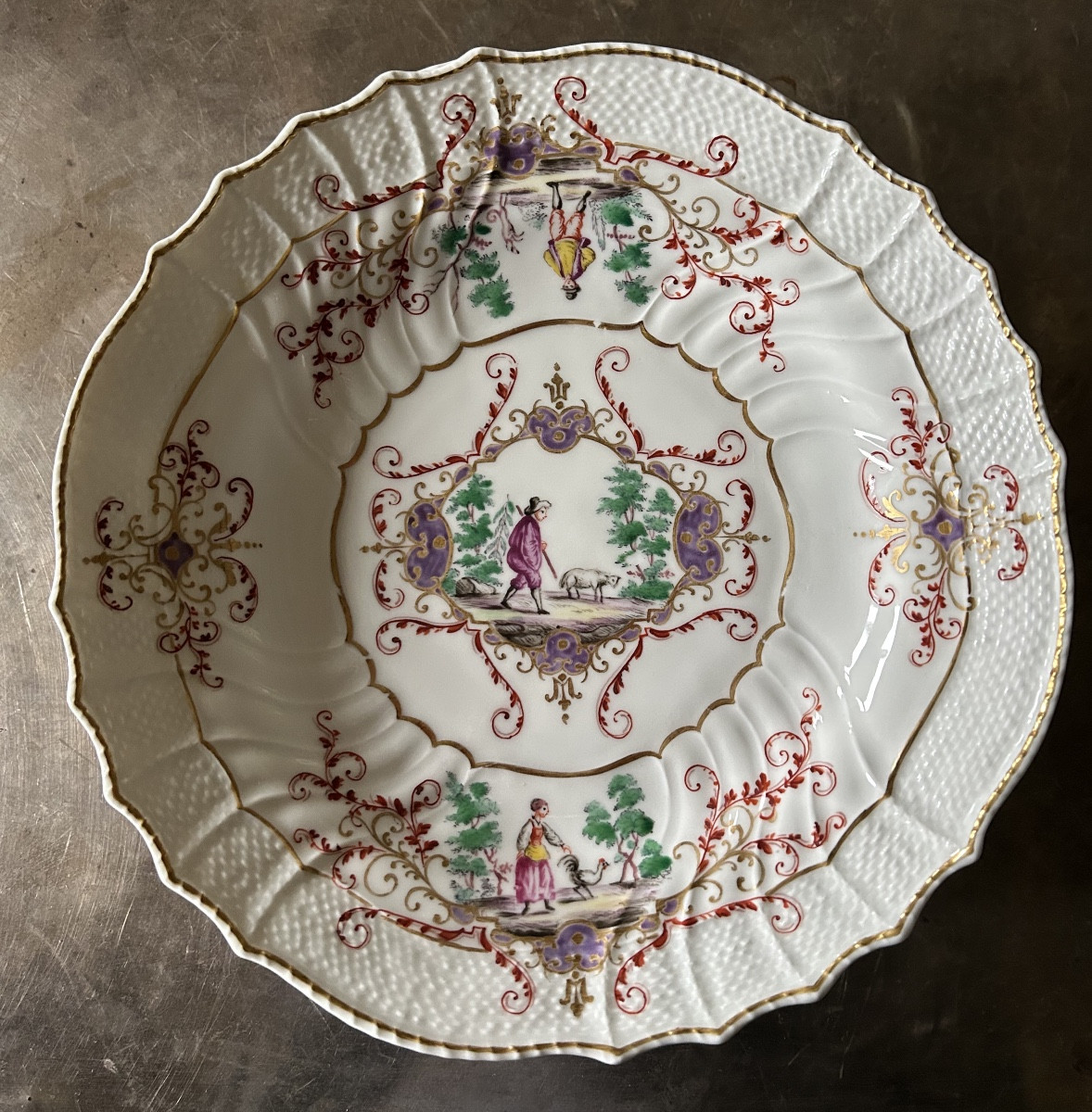 Onze assiettes en porcelaine d’après Meissen ,Manufacture Samson XIX ème siècle